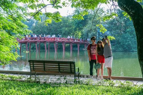 Thủ đô Hà Nội vững tin bước vào năm mới 2018 